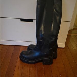 Black Knee-High Women's Boots